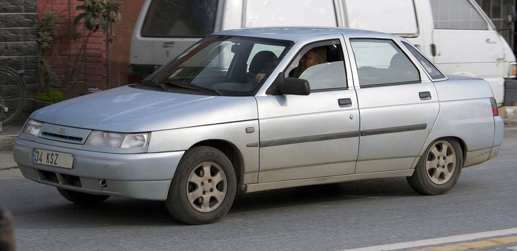 ВАЗ-2110 — внешний вид автомобиля